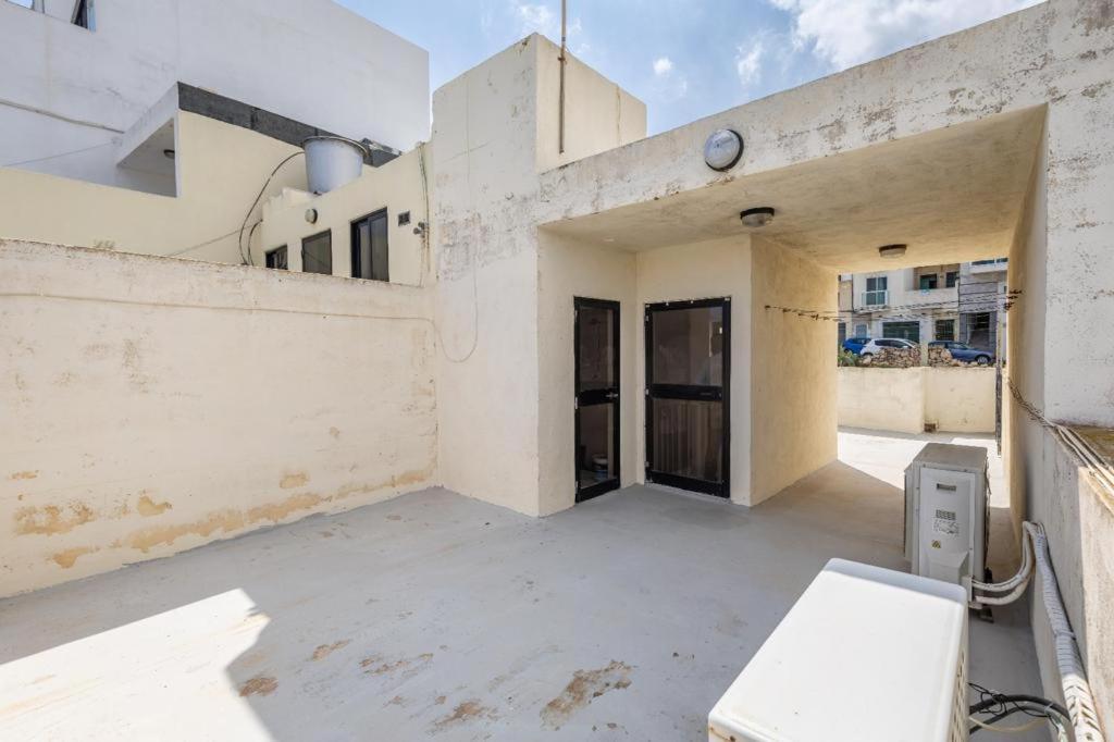 Lovely Seaview Apt At St Paul'S Bay Exterior foto